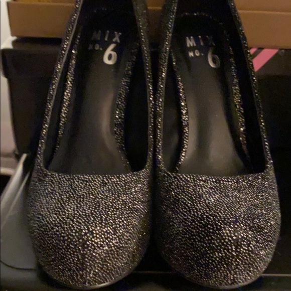 Mix No. 6  SARTI Gun Metal Sparkle Pumps - Picture 2 of 6